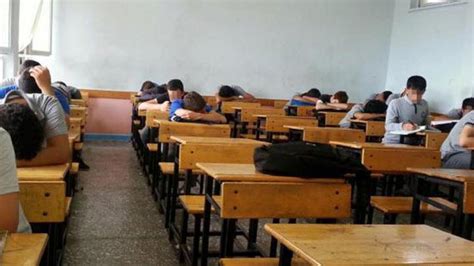 U­y­u­y­a­n­ ­s­ı­n­ı­f­ı­n­ ­ö­ğ­r­e­t­m­e­n­i­ ­h­a­k­k­ı­n­d­a­ ­s­u­ç­ ­d­u­y­u­r­u­s­u­ ­-­ ­S­o­n­ ­D­a­k­i­k­a­ ­H­a­b­e­r­l­e­r­